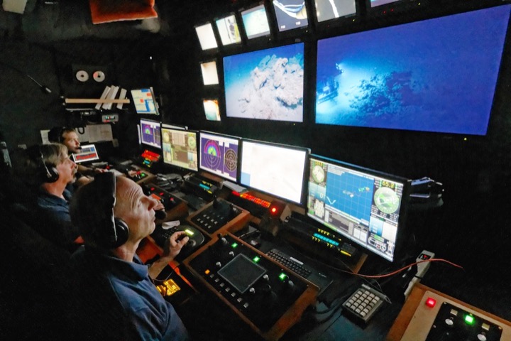 Operations control room monitoring live systems